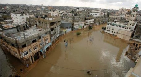 غرق منازل في غزة جراء الأمطار الغزيرة