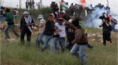 الاحتلال الاسرائيلي يقمع مسيرة نعلين الأسبوعية ويصيب عشرات الفلسطينيين بالاختناق