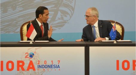 الرئيس جوكو  يدودو يبرز التزامه للقضاء على الصيد غير المشروع في المياه الإندونيسية