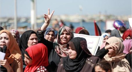 وقفة نسوية بغزة تضامنًا مع زوجات صيادي الأسماك الفلسطينيين