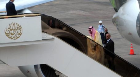الملك سلمان يغادر إندونيسيا إلى اليابان لمواصلة جولته الآسيوية