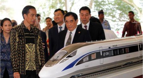 إندونيسيا، احتكاك العمل والسياسة في ظل اندلاع التوترات الدينية