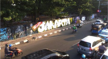 مجموعة من الفنانين الإندونيسيين تنقل رسالة السلام والأمل فى شوارع كامبونج ميلايو
