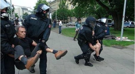 ارتفاع عدد مصابي الشرطة الألمانية إلى 196 في اشتباكات مع مناهضي العشرين