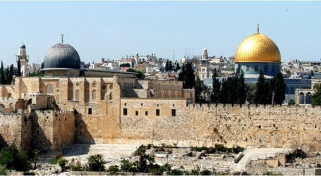 خطيب “الأقصى” يحذر من المطامع الإسرائيلية في السيطرة على المسجد الأقصى (مقابلة)
