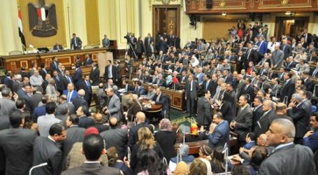 مجلس النواب المصري يوافق على قرار الرئيس بإعلان حالة الطوارئ