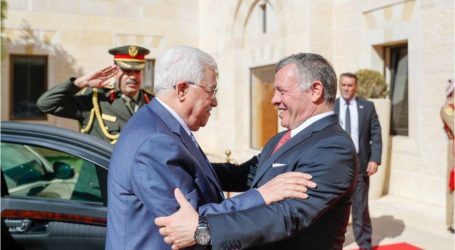 العاهل الأردني يبحث مع الرئيس عباس أخر التطورات على الساحة الفلسطينية