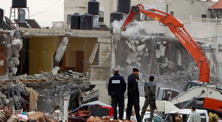 الاحتلال يهدم 7 منازل بالقدس والضفة الغربية