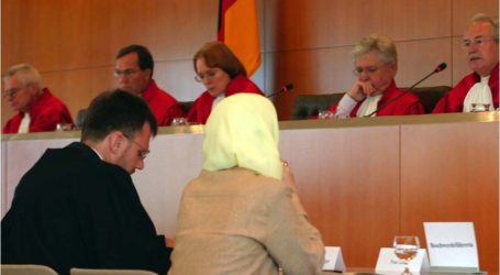 وزير ألماني يدعو للسماح للمدرسات المسلمات بارتداء الحجاب