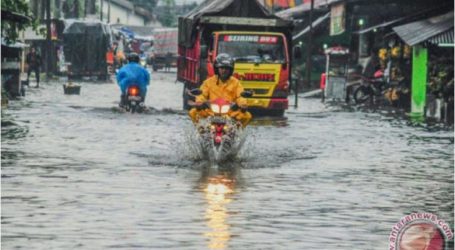 الفيضانات، والرياح القوية تضرب باندونغ