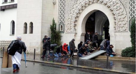 فرنسا: مجلس الديانة الإسلامية يطالب ماكرون بعدم التدخل في عمله