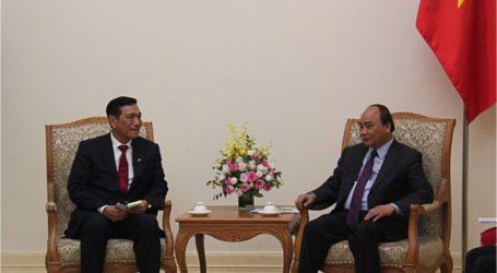 جوكووي يدعو رئيس وزراء فيتنام إلى تجمع الآسيان