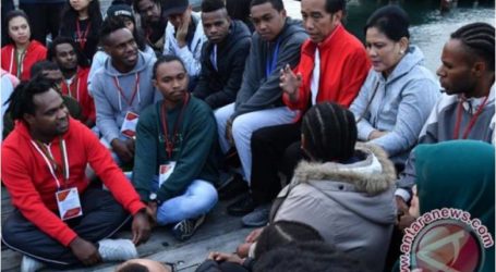 الرئيس جوكووي يجتمع مع عدد من الطلاب الإندونيسيين في ويلينغتون- نيوزيلندا
