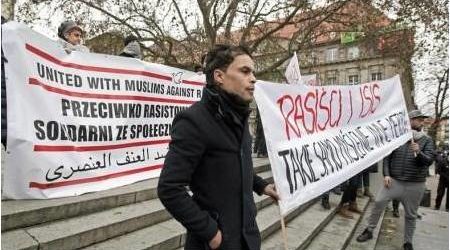 اعتداء وحشي على طالب مسلم في بولندا