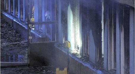 مجهولون يحرقون مسجدا في إيطاليا