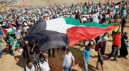 مشاركة حاشدة بالجمعة الـ 54 لمسيرات العودة بغزة