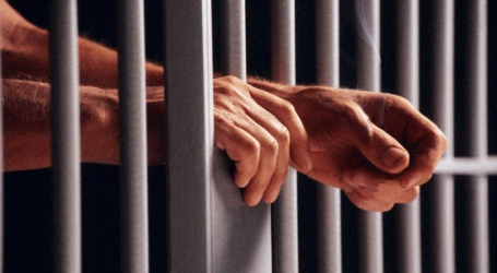 معتقل في سجون الاحتلال يروي تفاصيل تعذيبه في “المسكوبية”