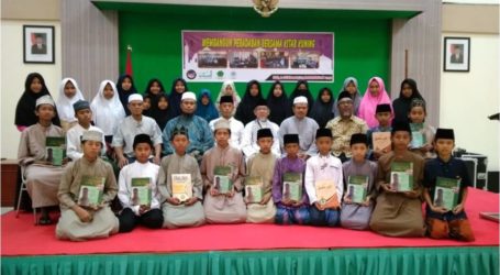 باتام : مدرسة الفتح الإسلامية الداخلية تدرس أسلوب خاص في قراءة الكتاب الأصفر في 20 يومًا