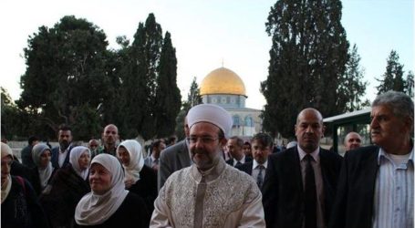 رئيس الشؤون الدينية التركية: أطفالنا يولدون على حب فلسطين