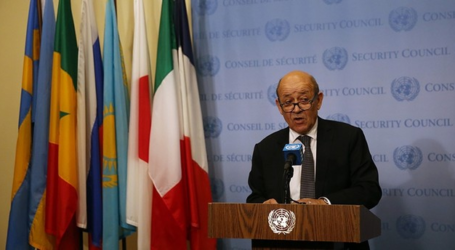 وزير خارجية فرنسا: ينبغي إرساء السلام مجددًا في سوريا