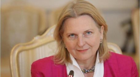 وزيرة خارجية النمسا تستهل كلمتها في الأمم المتحدة بـ  العربية