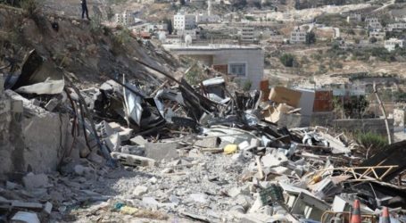 إسرائيل تهدم منزليْن في القدس الشرقية