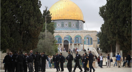 فلسطين : 150 متطرفًا إسرائيليًا على رأسهم وزير يقتحمون المسجد الأقصى