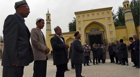 ضمن حملاتها المنظمة.. الصين تجبر المسلمين على ارتداء اجهزت تتبع