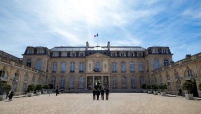 فرنسا تراجع قانون 1905 المتعلق بالديانة الإسلامية