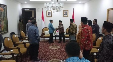 نائب الرئيس يناقش خطة لبناء مستشفى إندونيسي في الخليل