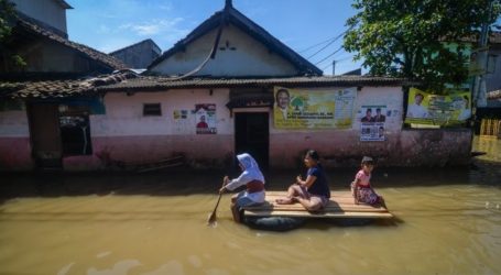 الفيضانات تغمر ثلاث مناطق فرعية في باندونغ ، جاوة الغربية ، بعد هطول الأمطار
