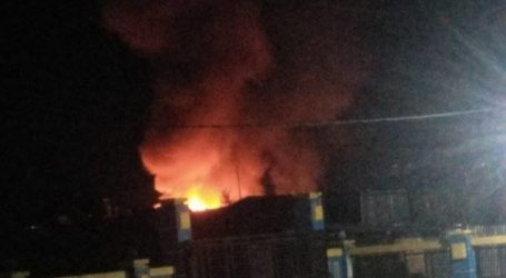 هاجمت مجموعة من السكان وأضرمت النار في مركز شرطة واغيتي