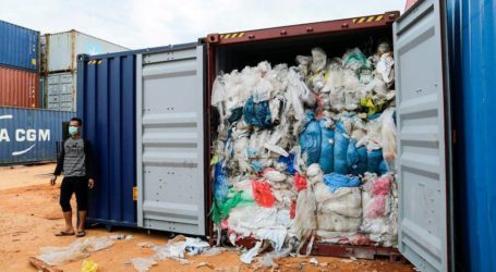 اندونيسيا تحذر الدول الغنية وستتخذ إجراءات صارمة ضد القمامة المستوردة
