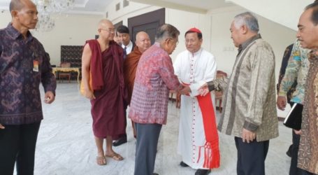 نائب الرئيس يرحب بشخصيات دينية من ميانمار