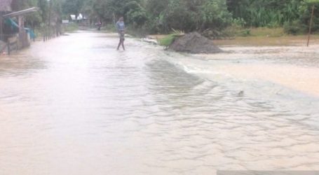 الفيضان تغمر مئات المنازل في خمس قرى في مقاطعة غرب آتشيه