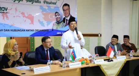 سفير أذربيجان يعزز إمكانات السياحة الدينية في ندوة الدولية للمجلس العلماء الإندونيسي في مدينة تانجيرانج