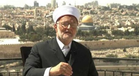 خطيب “الأقصى” يطلع سفير تركيا بالقدس على الأخطار المحدقة بالمسجد