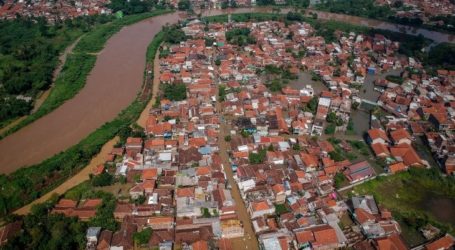 الفيضانات تغرق 3744 منزلاً في مقاطعة باندونغ