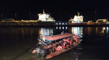 فقدان 10 إندونيسيين جراء غرق قارب خشبي يحمل العمال إلى ماليزيا