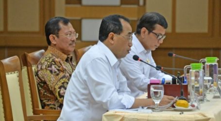 ثلاثة وزراء يناقشون الوقاية من فيروس كورونا في إندونيسيا