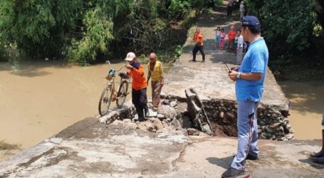 الفيضانات تغمر أربع مناطق فرعية في بروبولينجو ، جاوة الشرقية