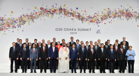 جوكووي يعود إلى جاكرتا لحضور القمة الافتراضية لقادة مجموعة العشرين