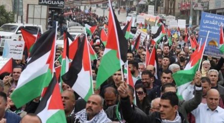 فلسطين تتوعد: قرارات “قاسية” إذا نفذت إسرائيل الضم