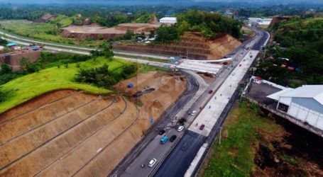 الرئيس جوكووي : طريق مانادو-بيتونغ سيقلل من التكاليف اللوجستية