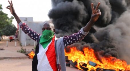 سودانيون يتظاهرون ضد التطبيع: لا صلح مع الكيان