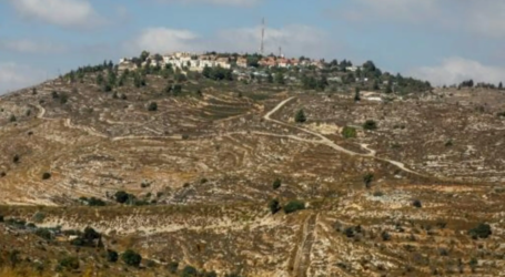 فلسطينيون ينددون بنية “بومبيو” زيارة مستوطنة بالضفة