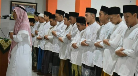 الإمارات تطلب من إندونيسيا إرسال 200 إمام مسجد