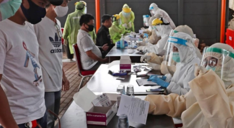 كوفيد -19: تم تطعيم أكثر من 2.4 مليون إندونيسي حتى الآن