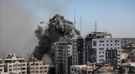 مركز حقوقي: إسرائيل ترتكب “جرائم حرب” في قطاع غزة