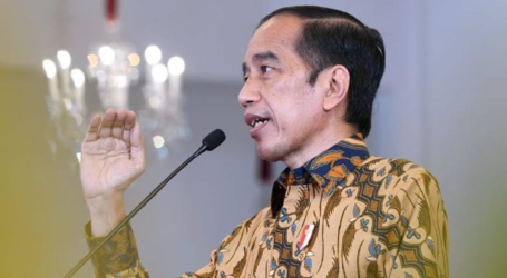 الرئيس الإندونيسي جوكو ويدودو يحث مؤسسات الدولة حساب مهام بناء البنية التحتية
